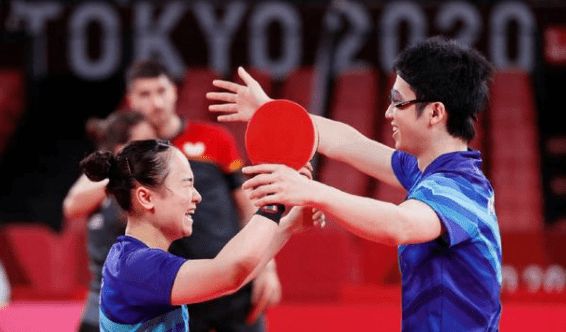 姆巴佩社媒晒训练照，并配文：我们努力工作，加油马德里！