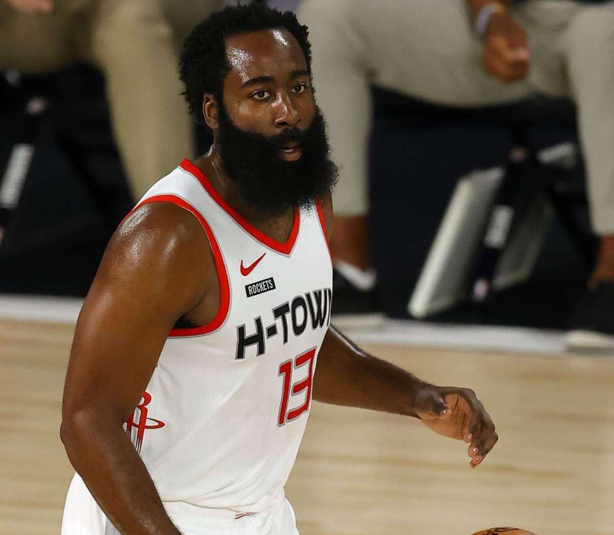 阿尔瓜西尔：战皇马不只关注姆巴佩一人；我会要求球员争胜