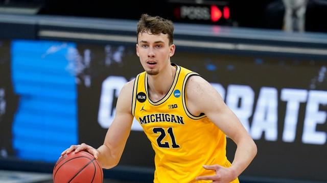 体育全国三人篮球超级联赛德清站激战正酣 山东东阿阿胶队：不畏强敌 顽强拼搏