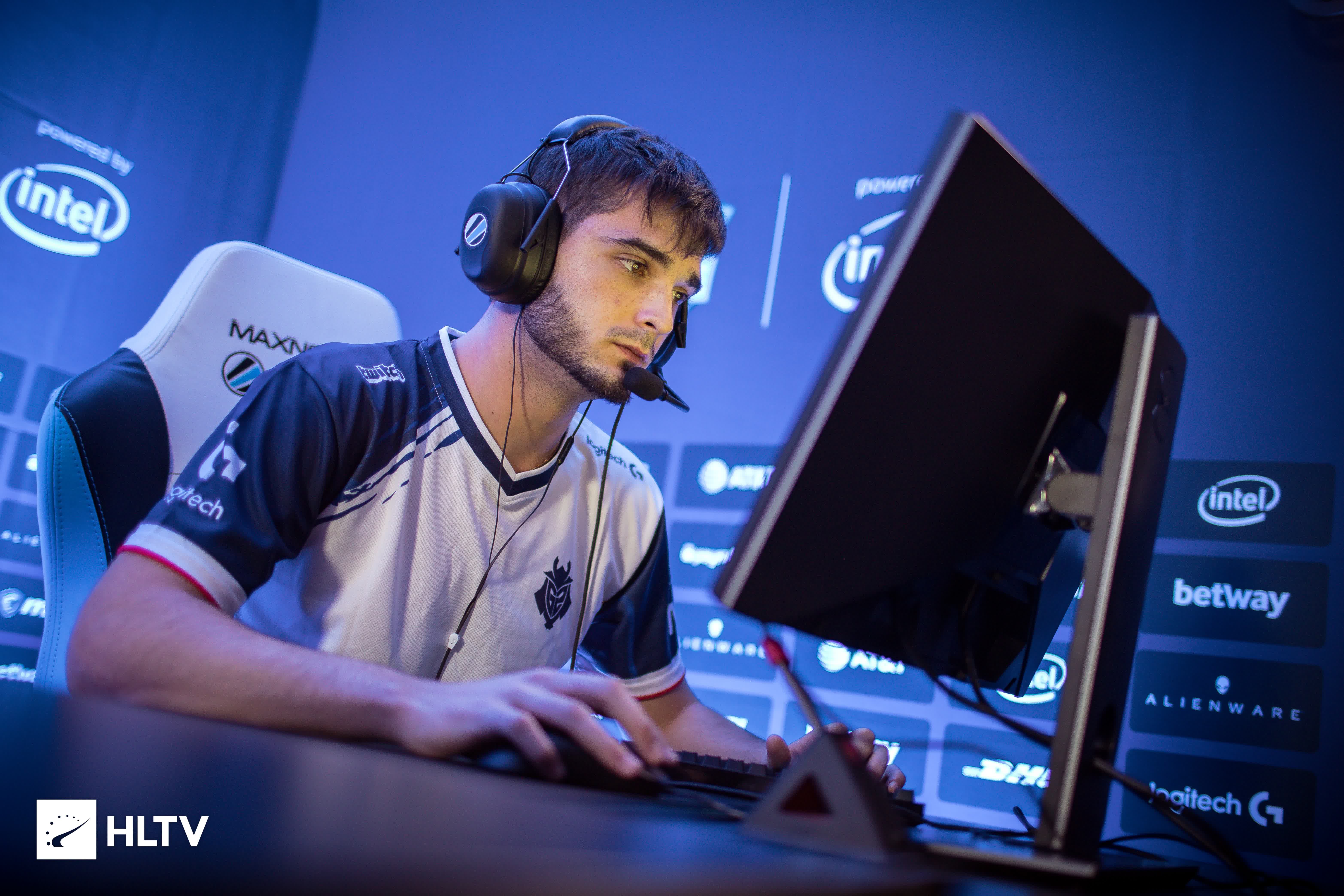 年队的多年 年队的多年