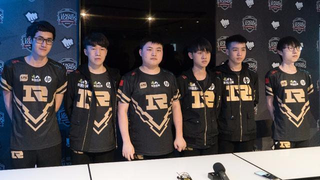 更是点燃了 更是点燃了