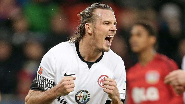 英超：曼彻斯特市队以2比0 击败诺丁汉森林